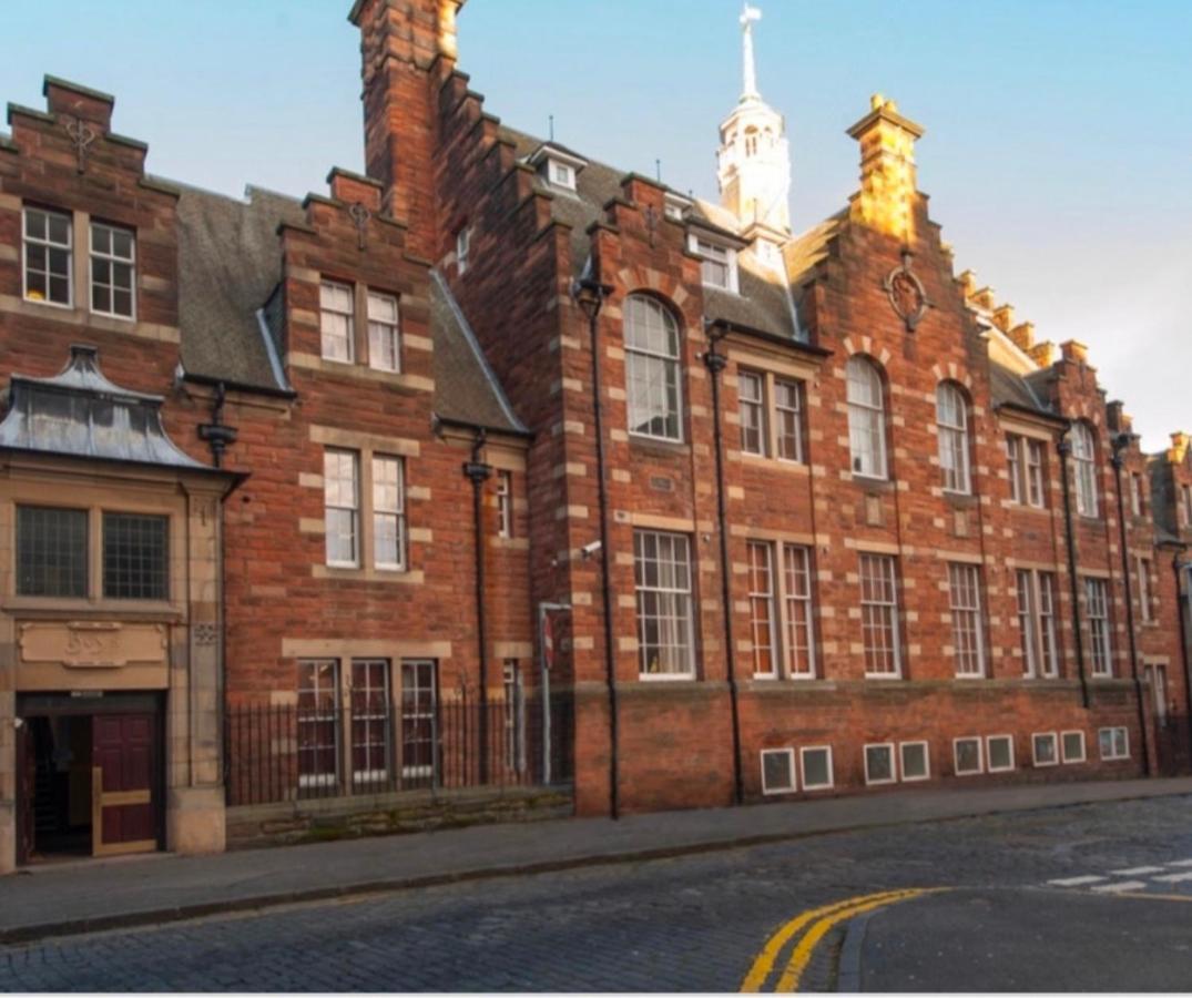 Smart 2 Bed City Centre Old To EDI